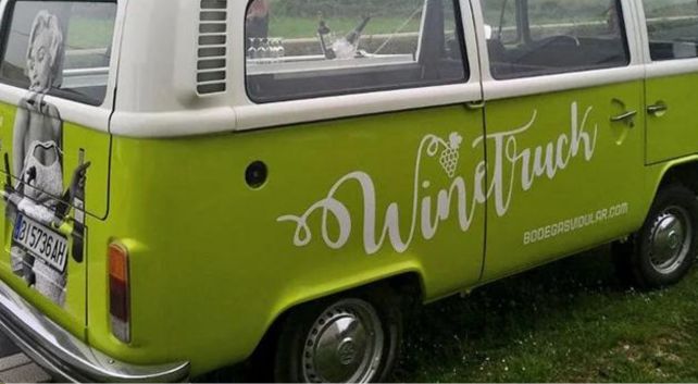 Furgoboda WineTruck para eventos. Bodegas Vidular)