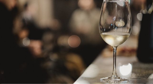 ¿Cómo elegir vino en un restaurante? Bodegas Vidular